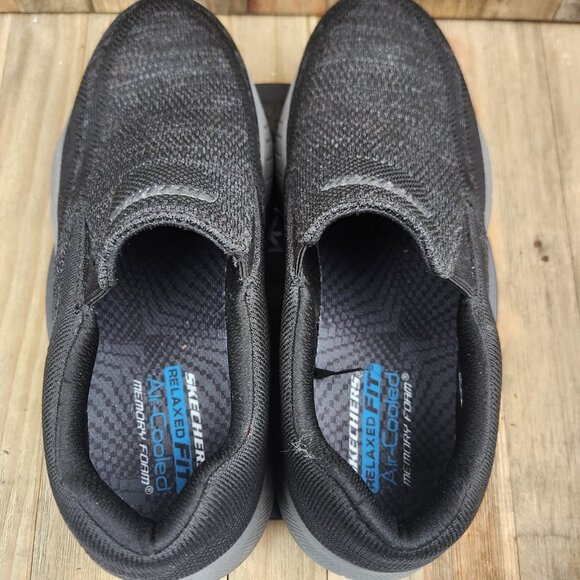 Mens Skechers Relaxed Fit Cohagan Knit size 9.5 Slip On Loafer Shoes - Picture 5 of 9